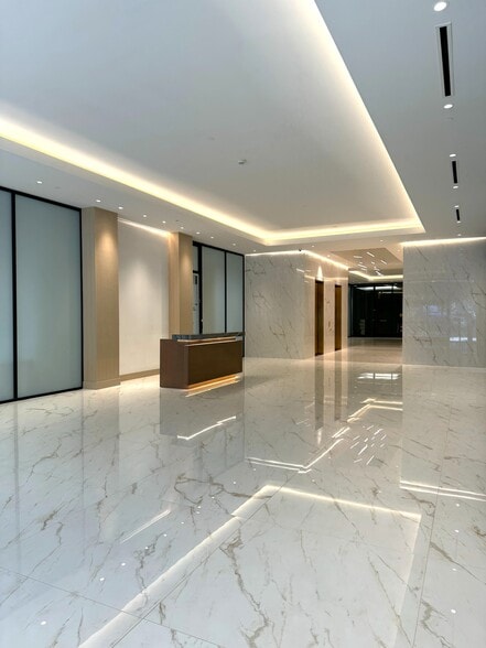 6655 Travis St, Houston, TX to rent - Building Photo - Image 1 of 12