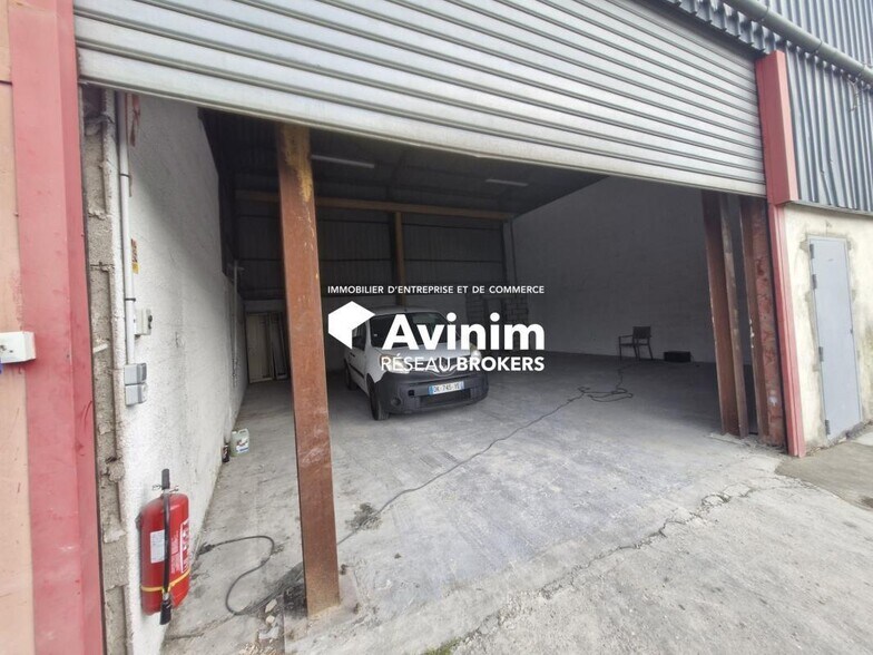 Industrial in Mitry Mory to rent - Building Photo - Image 3 of 3