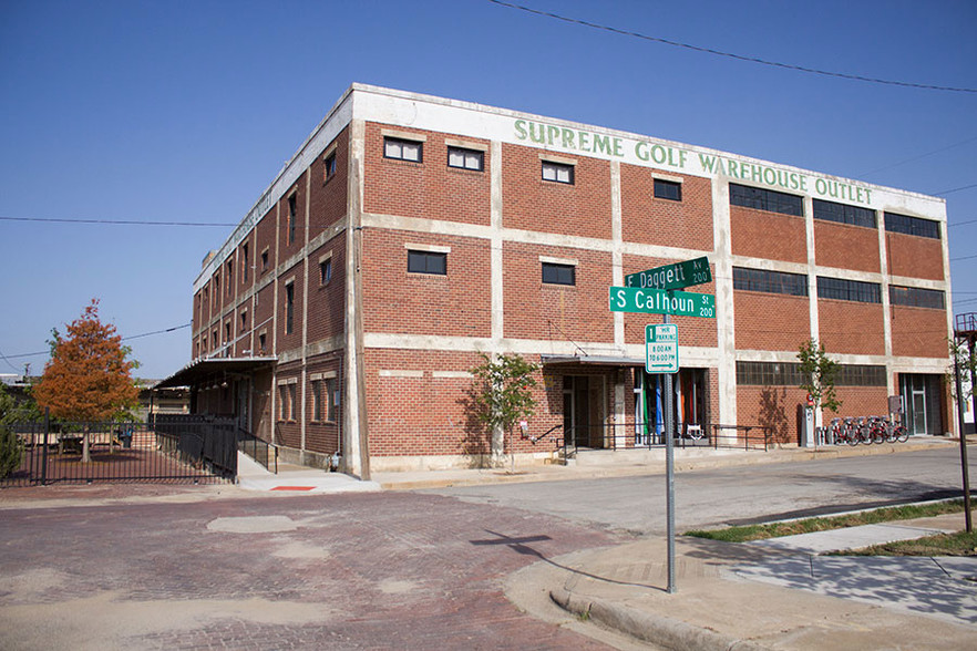 205 S Calhoun St, Fort Worth, TX for sale - Building Photo - Image 1 of 1