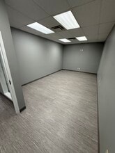 1 Dunwoody Park, Atlanta, GA to rent Building Photo- Image 2 of 11