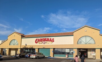 341 S Lincoln Ave, Corona, CA for rent Building Photo- Image 1 of 22