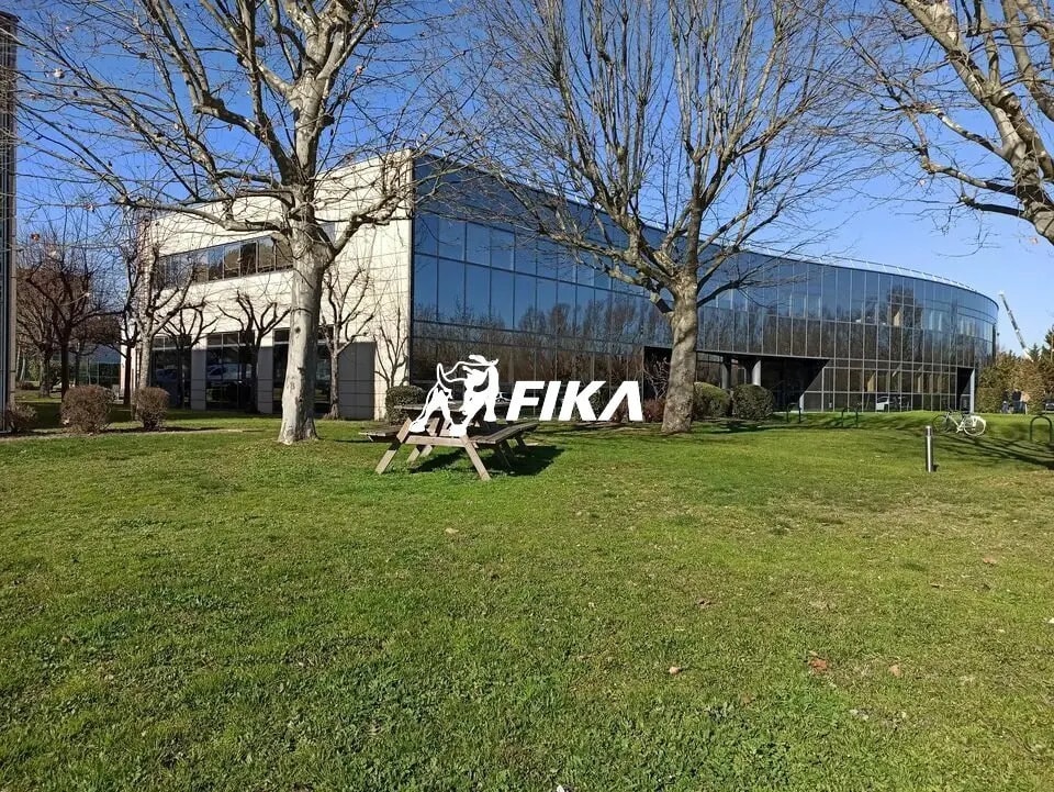 Office in Toulouse to rent Building Photo- Image 1 of 6