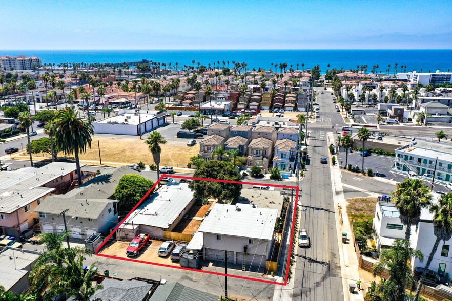 718-722 N Freeman St, Oceanside, CA for sale - Building Photo - Image 2 of 14