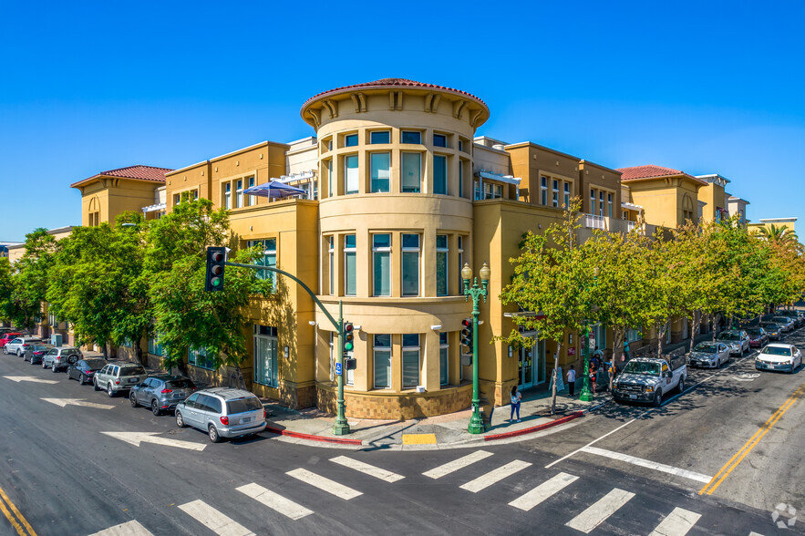 3301-3311 E 12th St, Oakland, CA for rent - Primary Photo - Image 1 of 12