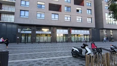 96 Boulevard De Stalingrad, Vitry-sur-Seine to rent Building Photo- Image 1 of 3