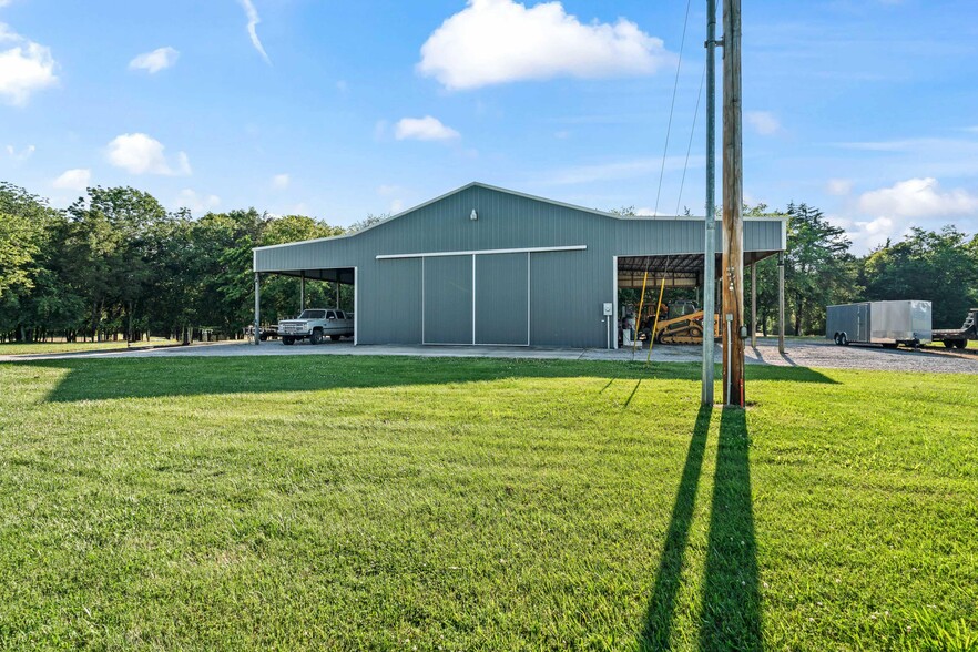 500 Old Pencil Mill Rd, Chapel Hill, TN for sale - Building Photo - Image 3 of 5