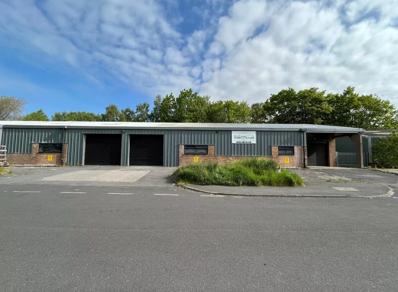 Holbrook Green, Sheffield for sale - Primary Photo - Image 1 of 1