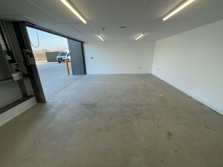 Brinsworth Street, Rotherham to rent - Building Photo - Image 3 of 8