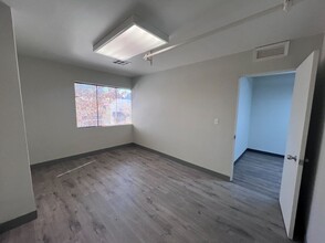 232 N Lake Ave, Pasadena, CA for rent Interior Photo- Image 1 of 4