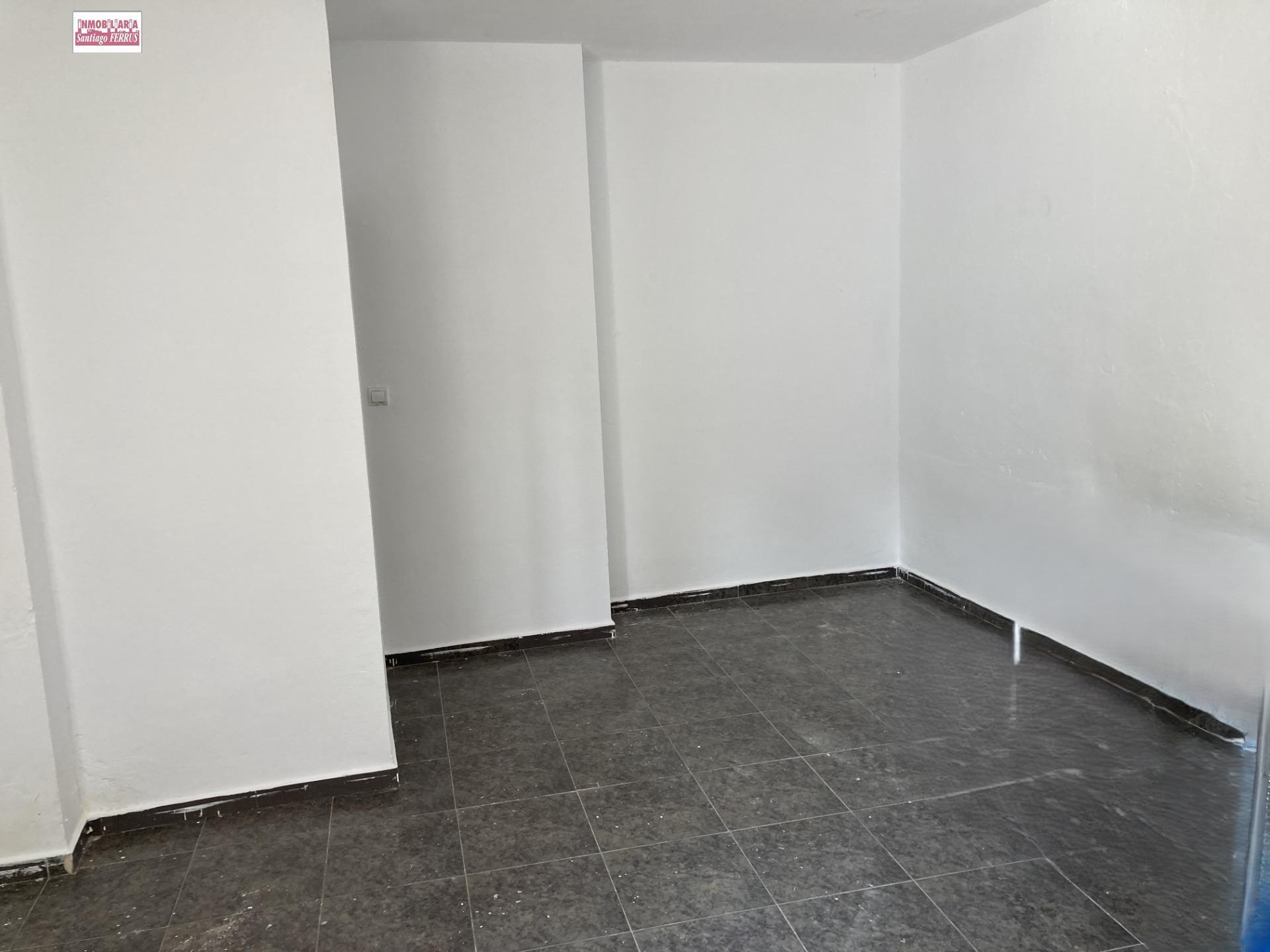 Retail in Benifaió, Valencia for sale Building Photo- Image 1 of 11