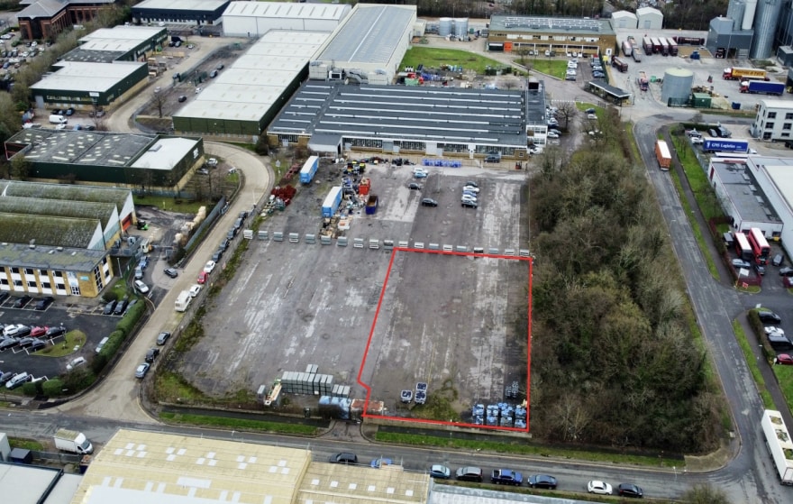 Land in Plot 2 Horsecroft Rd, Harlow to rent - Building Photo - Image 1 of 3