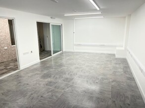 Morton Park Way, Darlington for rent Interior Photo- Image 2 of 2