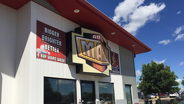 1170 Stockton St N, Regina, SK for sale Primary Photo- Image 1 of 1