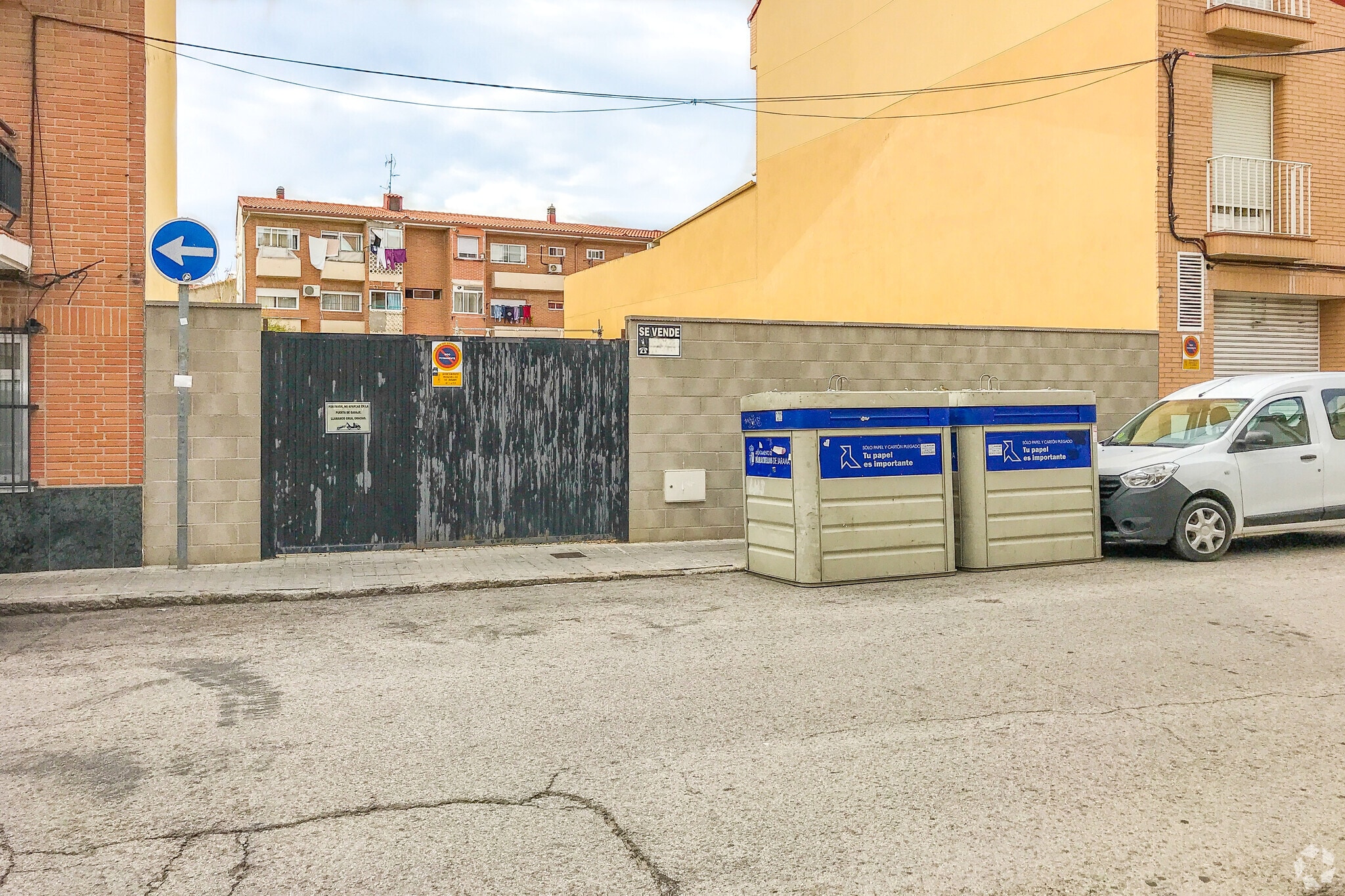 Calle del Chorrillo Alta, 23, Paracuellos de Jarama, Madrid for sale Primary Photo- Image 1 of 3