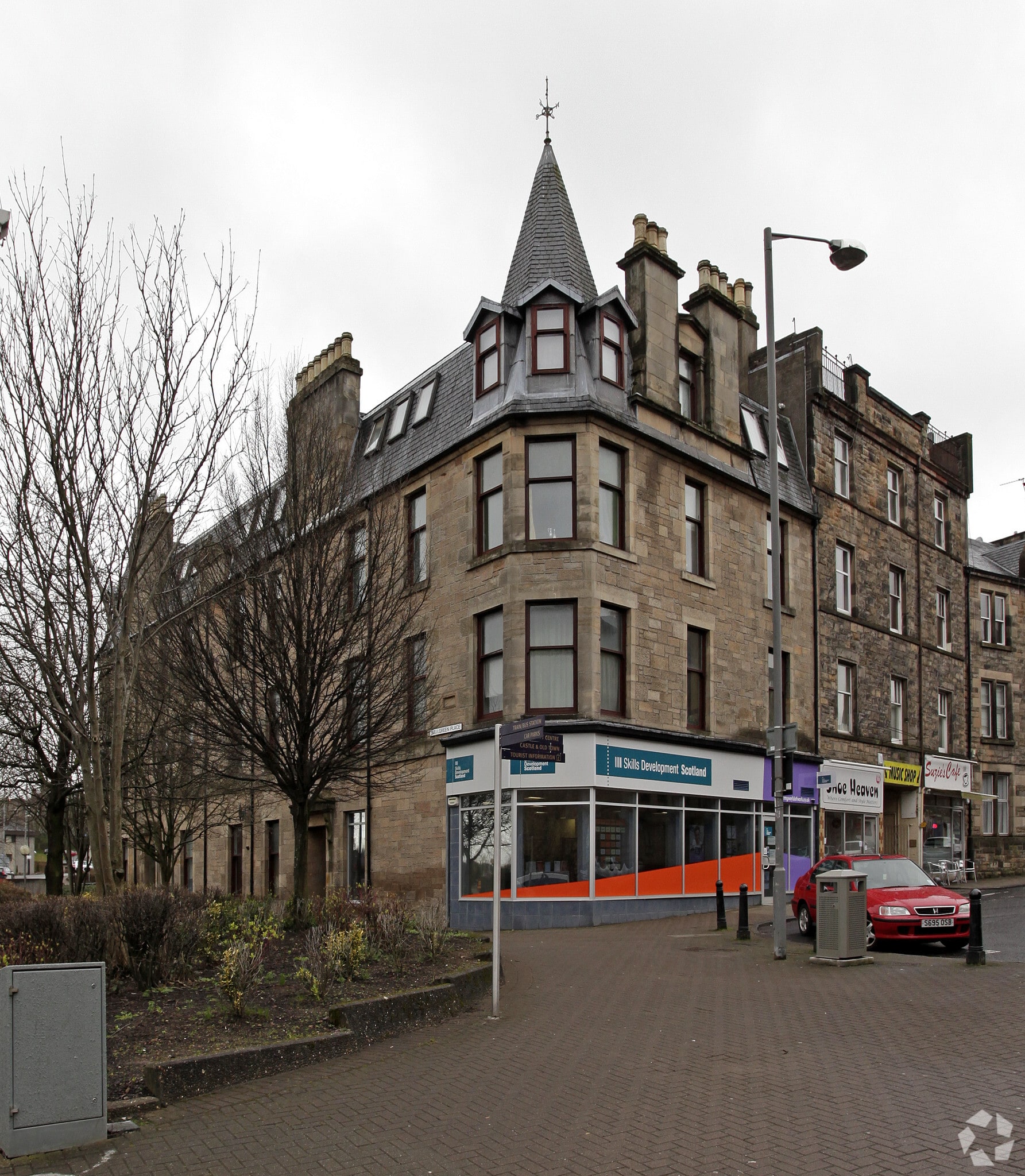 66-68 Upper Craigs, Stirling to rent Building Photo- Image 1 of 8