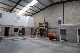 Bromyard Rd, Tenbury Wells to rent Interior Photo- Image 2 of 9