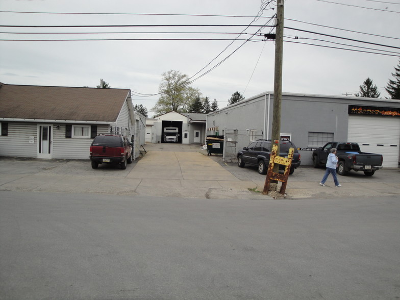 200 Grand Ave, Clarion, PA for rent - Building Photo - Image 3 of 24