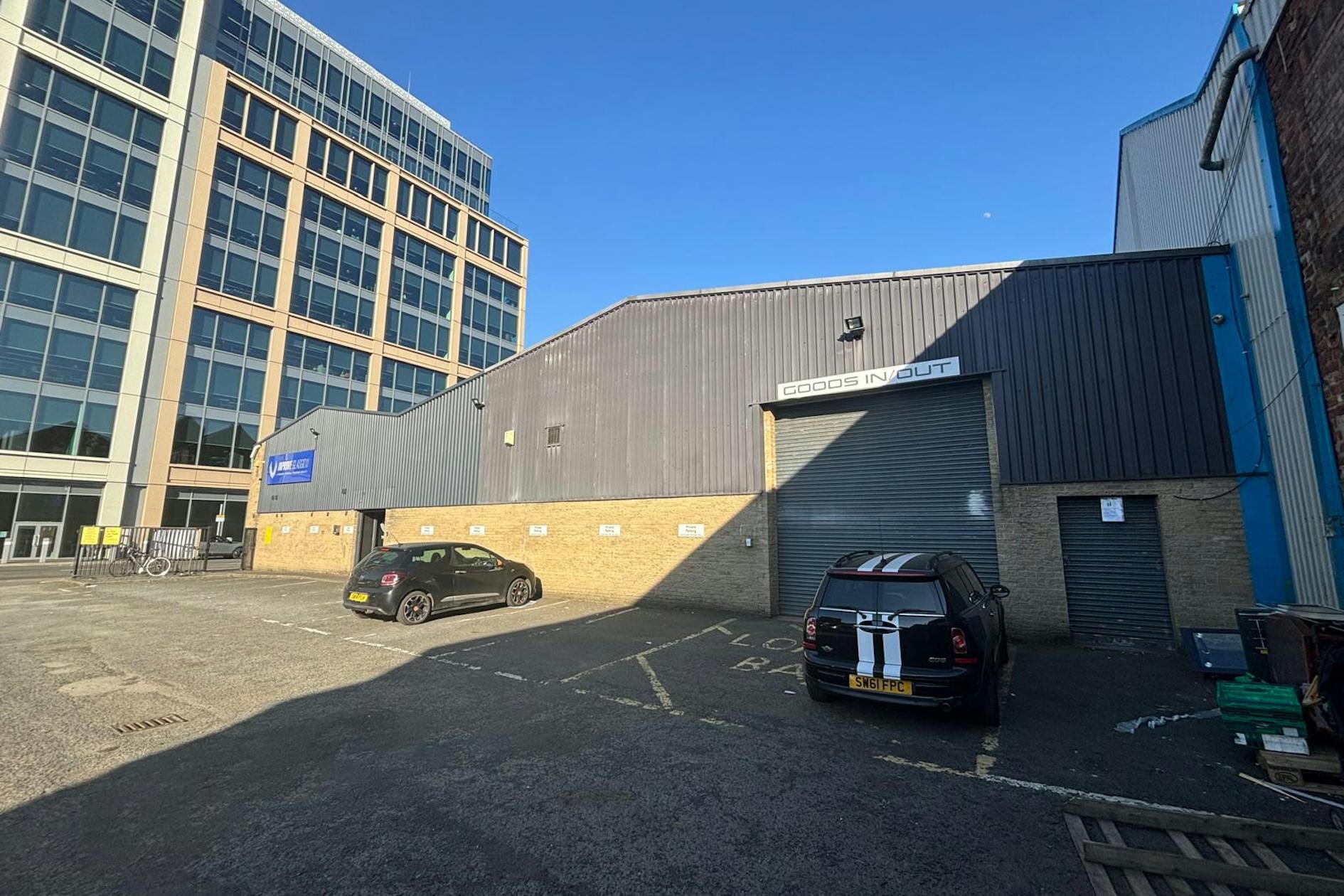 97 Kingston St, Glasgow to rent Interior Photo- Image 1 of 2