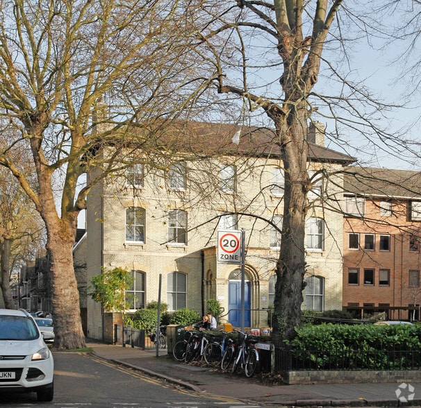 7 Hills Rd, Cambridge for sale - Primary Photo - Image 1 of 1