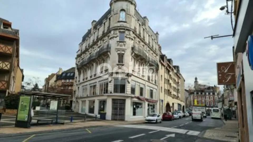 Vente Commerce 360 m² - Photo 1