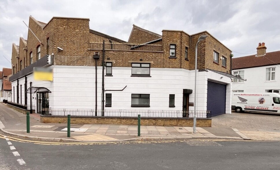 50 Chase Rd, Southend On Sea to rent - Building Photo - Image 2 of 23