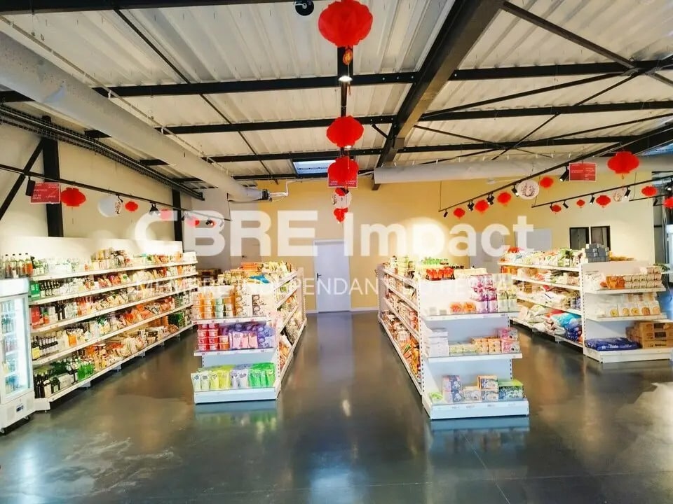 Location Commerce 308 m² - Photo 1