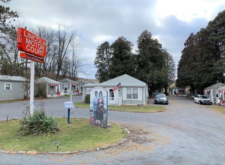 5104 Lincoln Hwy, Manns Choice, PA for sale - Primary Photo - Image 1 of 1