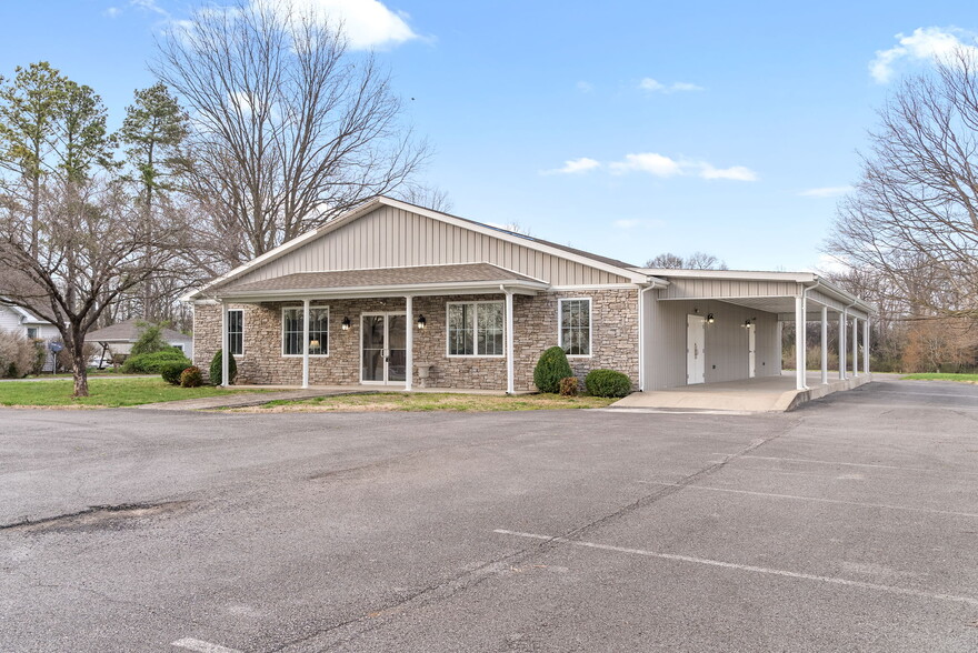 338 E Nashville St, Pembroke, KY for sale - Primary Photo - Image 1 of 1