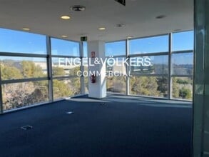 Office in Sant Cugat del Vallès, Barcelona to rent Interior Photo- Image 2 of 13
