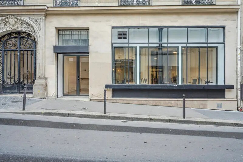 Office in Paris for sale Building Photo- Image 1 of 15