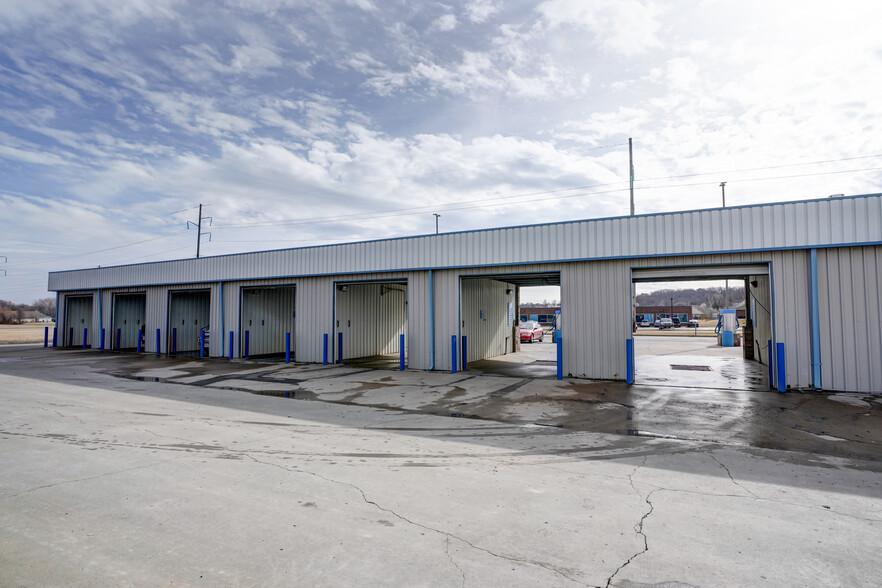 Car Wash Portfolio portfolio of 2 properties for sale on LoopNet.co.uk - Building Photo - Image 1 of 50