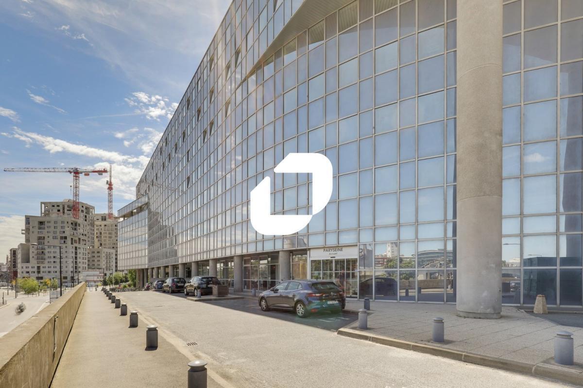 Office in Ivry-sur-Seine to rent Building Photo- Image 1 of 55