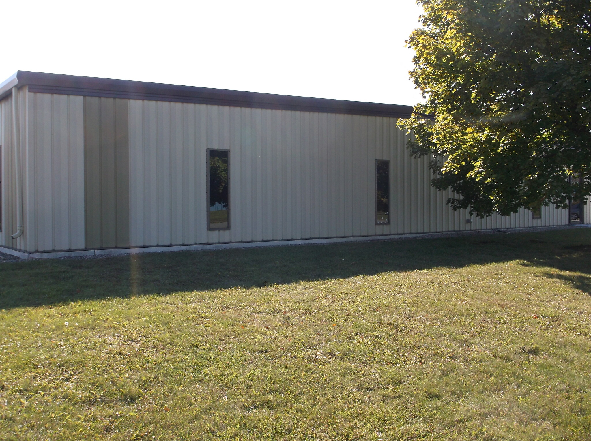 1434 Progress Ln, Omro, WI for rent Building Photo- Image 1 of 28