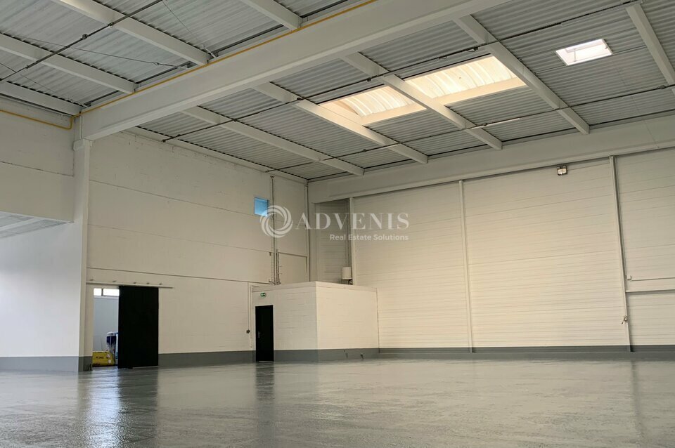 Light Industrial in Bonneuil Sur Marne to rent Interior Photo- Image 1 of 6