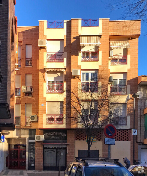 Calle Gálvez, 5, Getafe, Madrid for rent - Primary Photo - Image 2 of 2