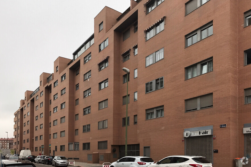 Residential in Madrid, MAD for sale - Primary Photo - Image 1 of 1