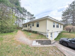 1006 Memorial Dr, Saint Johnsbury, VT for rent Building Photo- Image 2 of 17