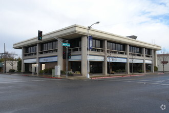 520 W Main St, Visalia, CA for sale Primary Photo- Image 1 of 1