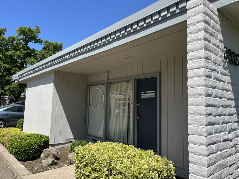 2835 Eastern Ave, Sacramento, CA for rent - Building Photo - Image 2 of 10