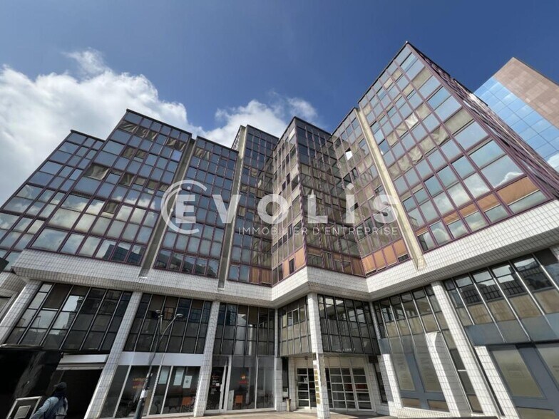 9-11 Avenue Du Val De Fontenay, Fontenay-sous-Bois to rent - Building Photo - Image 1 of 23