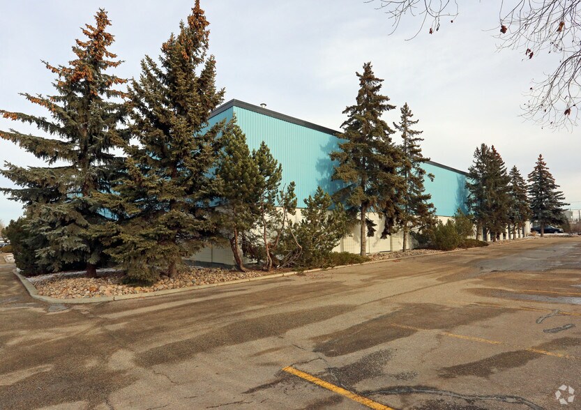 14410-14436 121A Av NW, Edmonton, AB for rent - Building Photo - Image 2 of 2