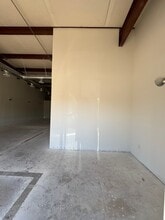 7010 American Way, Dallas, TX to rent Interior Photo- Image 1 of 8