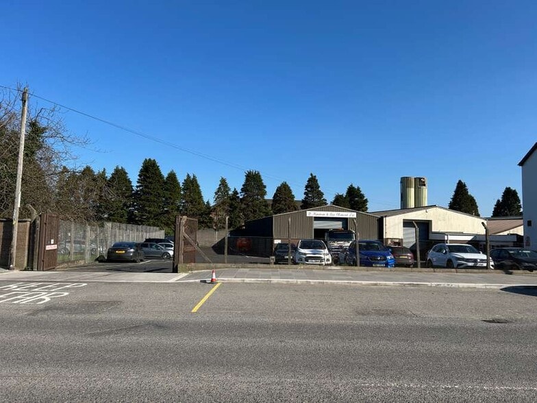 21 Coleraine Rd, Maghera to rent - Building Photo - Image 2 of 5