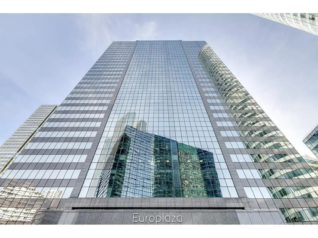 20 Avenue André Prothin, Courbevoie to rent Building Photo- Image 1 of 27