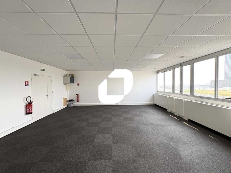 Office in Lyon for sale - Interior Photo - Image 3 of 7