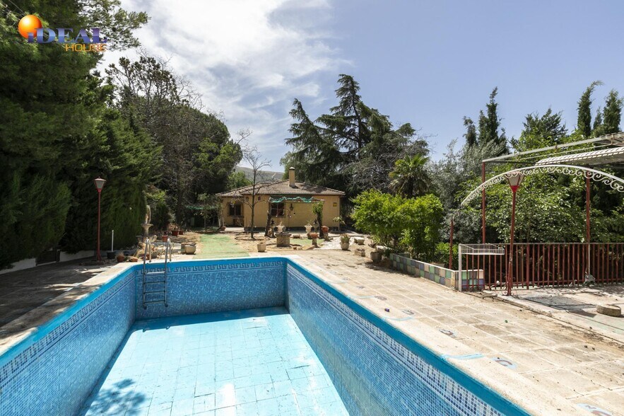 Plaza Trajano, 24, Cenes de la Vega, Granada for sale - Building Photo - Image 2 of 36
