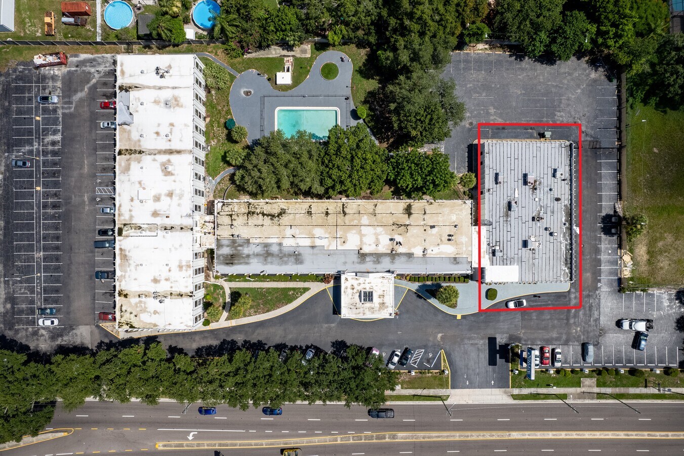 210 E Fowler Ave, Tampa 33612