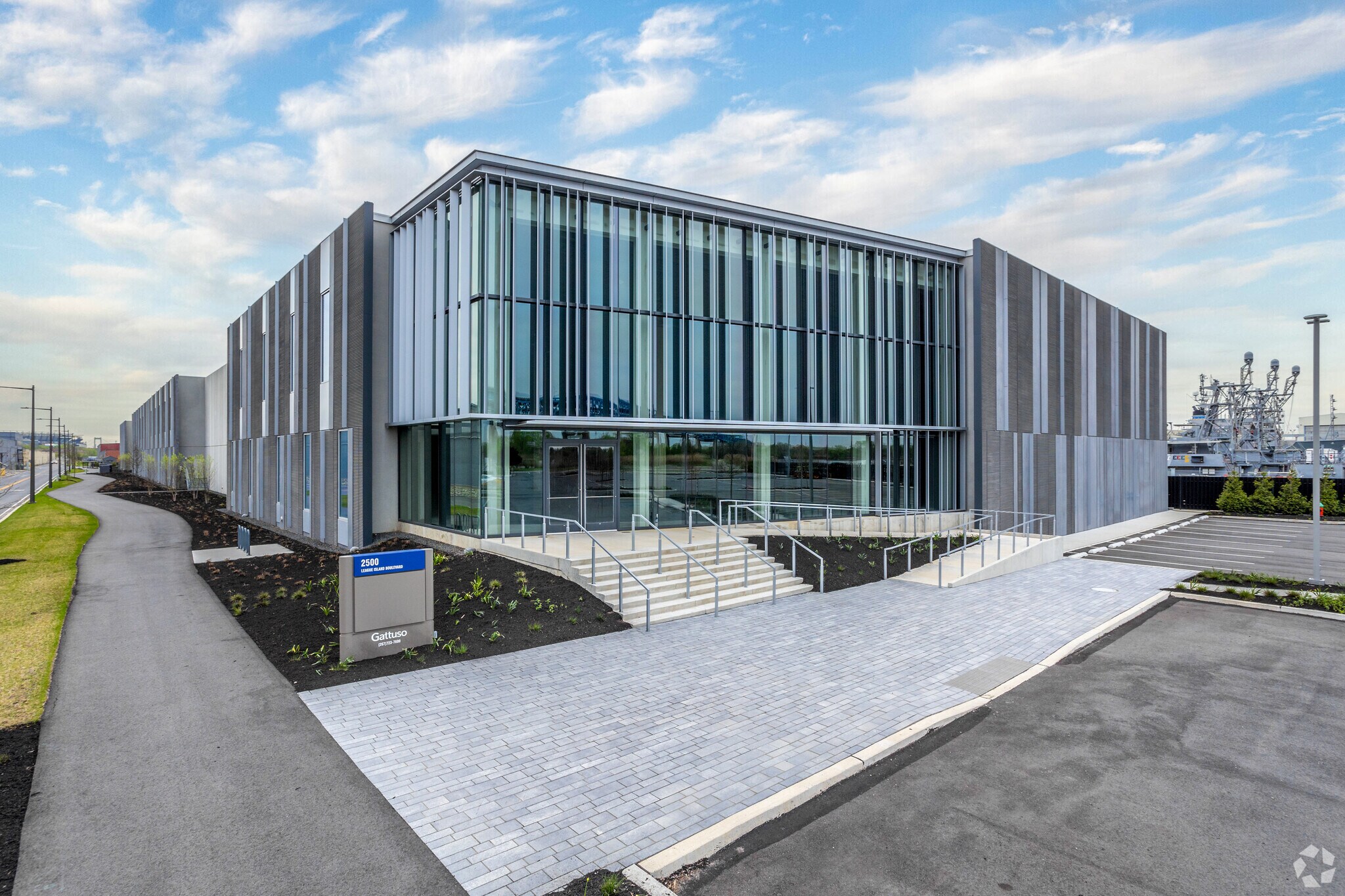 2500 League Island Blvd, Philadelphia, PA to rent Primary Photo- Image 1 of 6