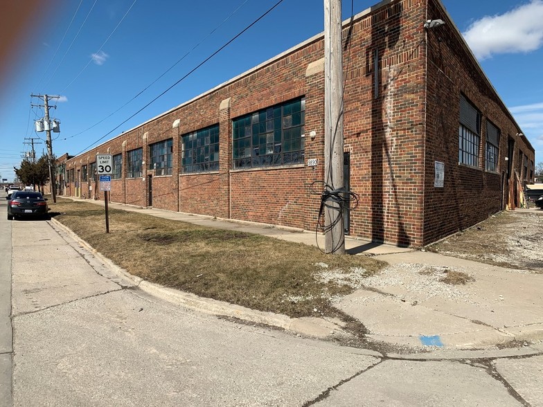 9900 Franklin Ave, Franklin Park, IL for sale - Building Photo - Image 1 of 1