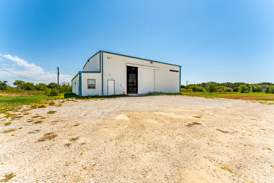 Industrial in Teague, TX for sale - Building Photo - Image 1 of 1